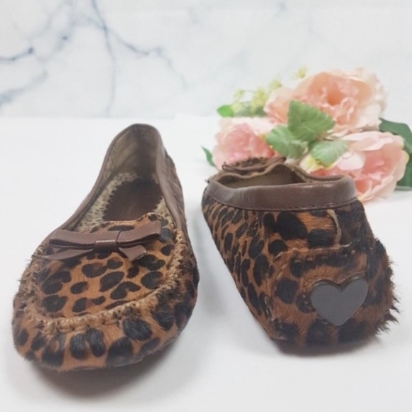 Beverly Feldman Leopard Loafers Calf Hair Flats - Picture 2 of 7